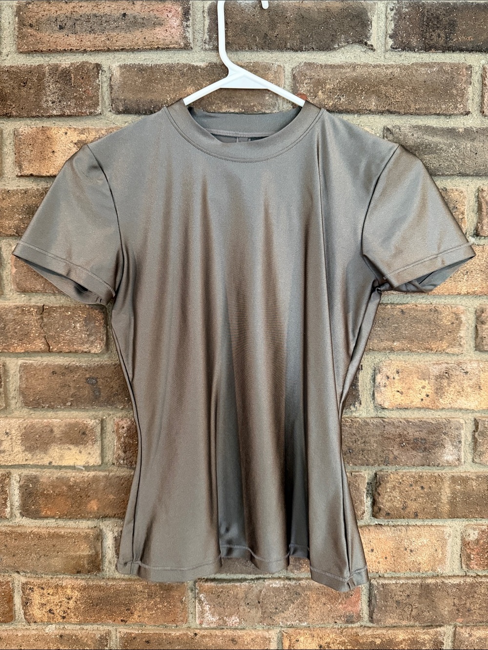 SKIMS Short Sleeve Crewneck Tee in Taupe Gray